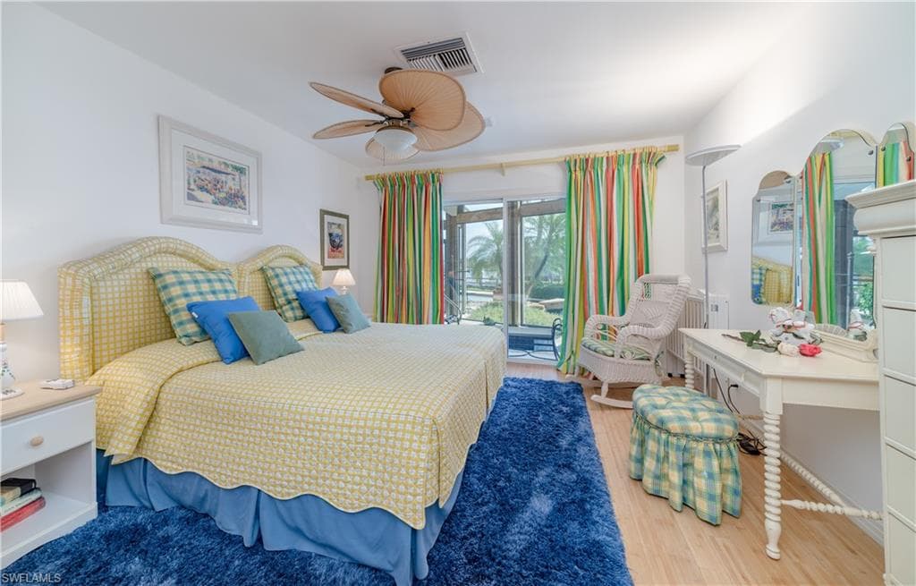 883 Galleon DR-28