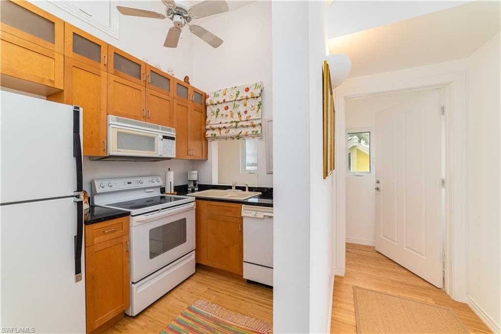 883 Galleon DR-24