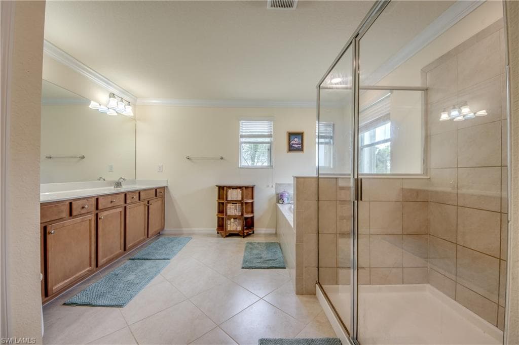 3613 Valle Santa CIR-19