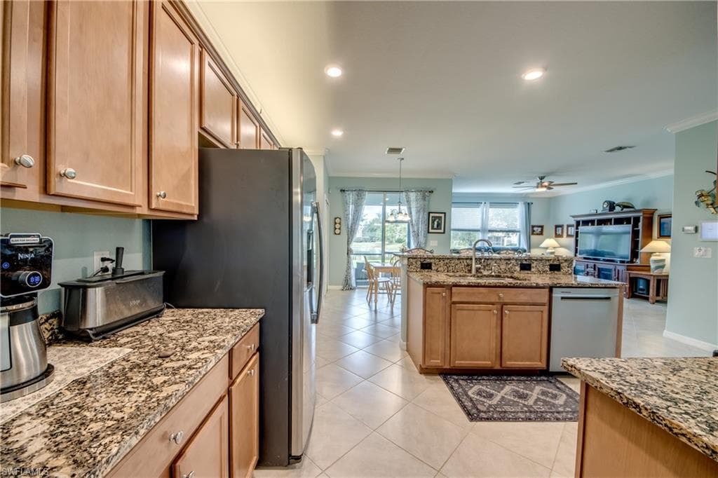 3613 Valle Santa CIR-8