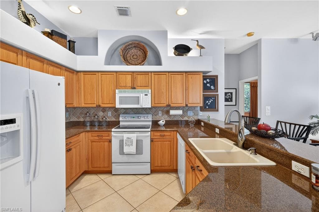 9550 Cedar Creek DR-6