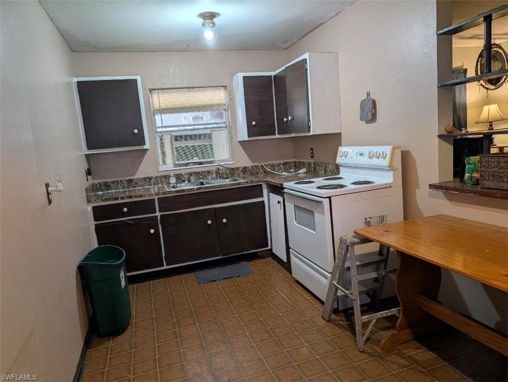 376 Kingston DR E-8