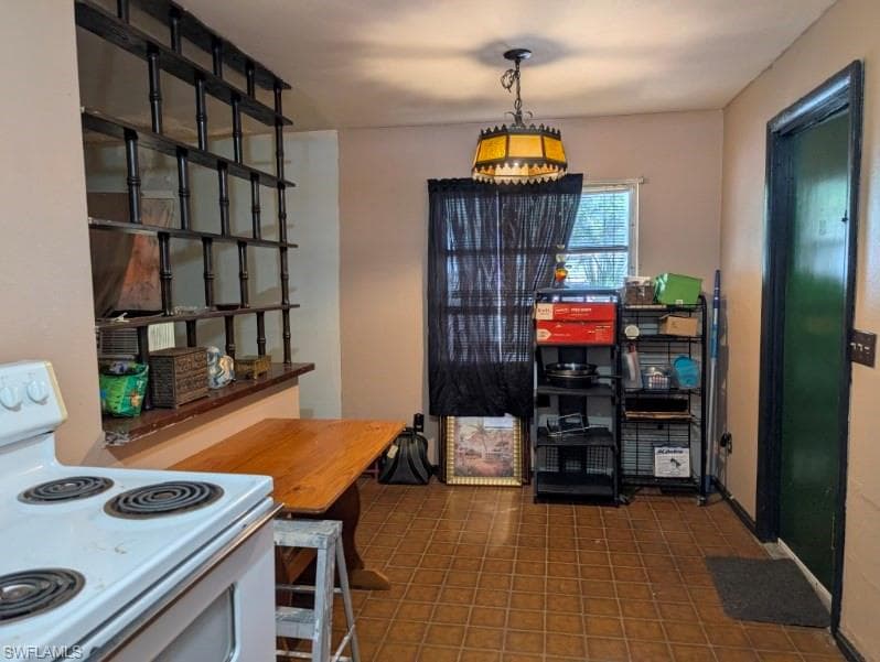 376 Kingston DR E-9