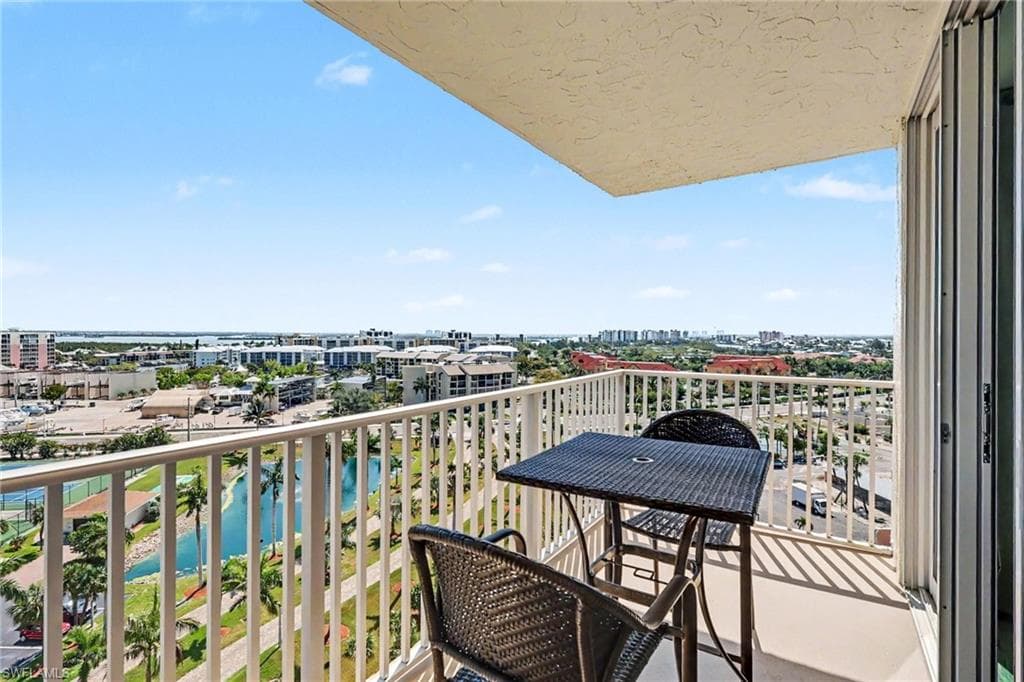 7360 Estero BLVD 1001-6