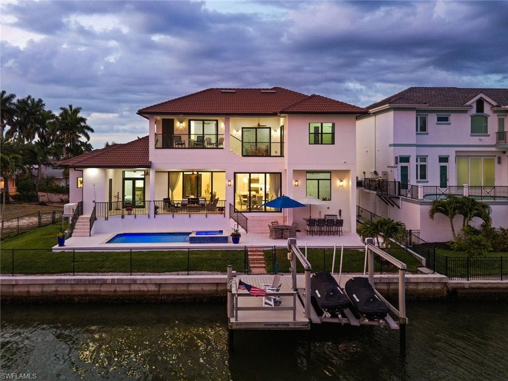 388 Pine AVE-6