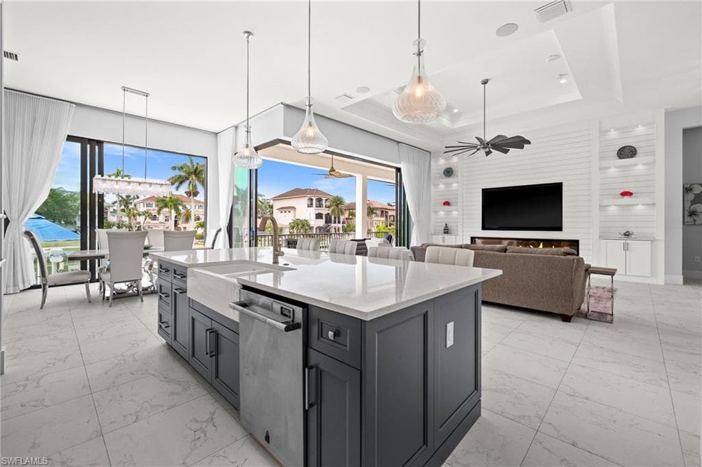 388 Pine AVE-13