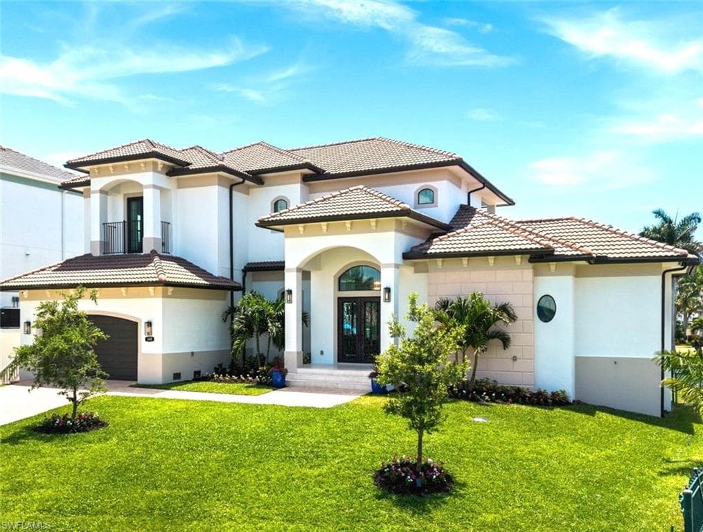 388 Pine AVE-10