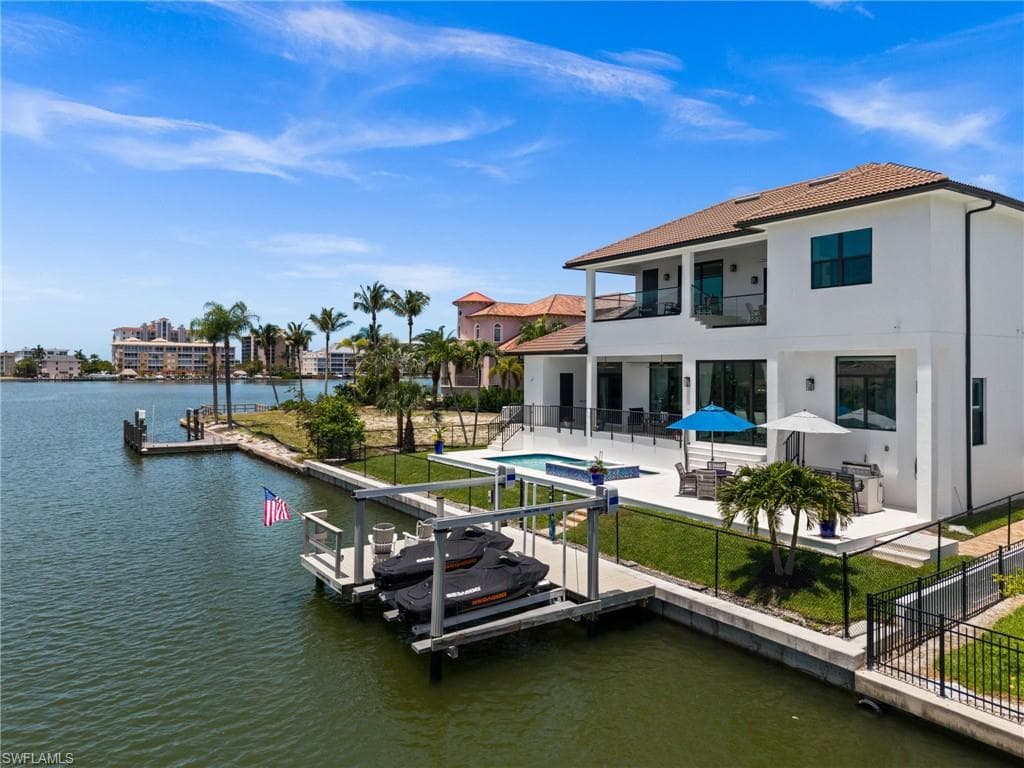 388 Pine AVE-3