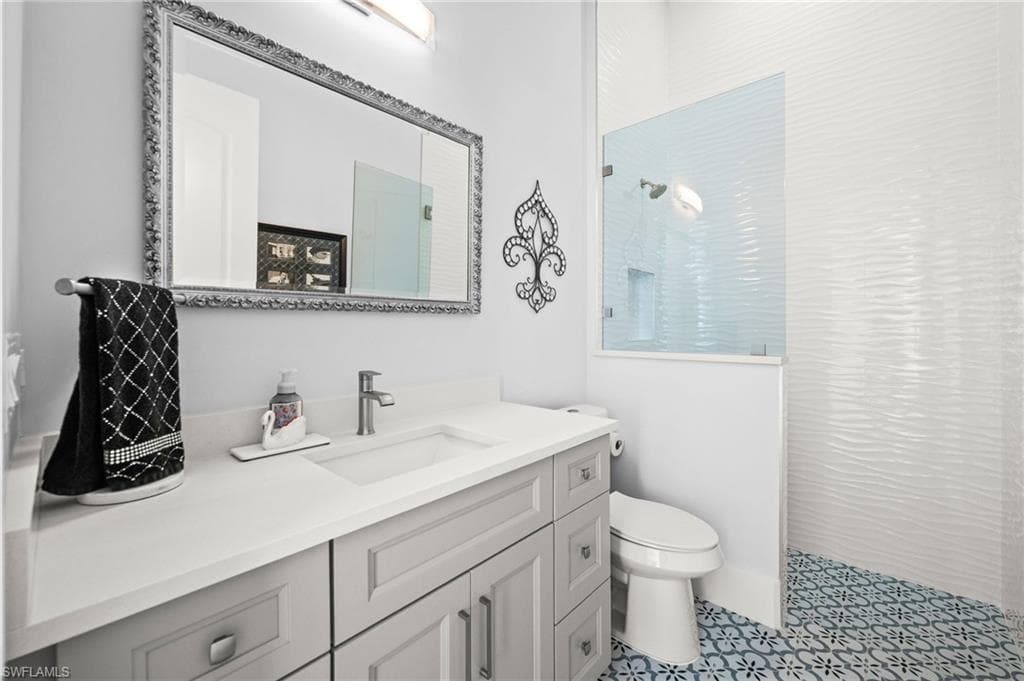 388 Pine AVE-24