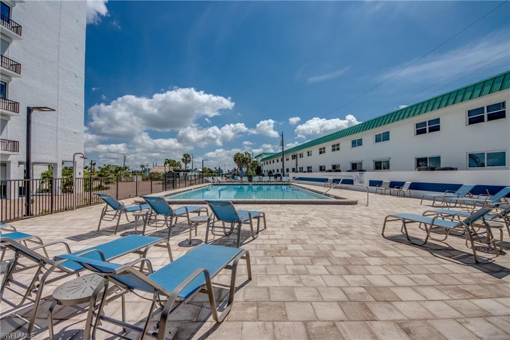 6400 Estero BLVD 1101-6
