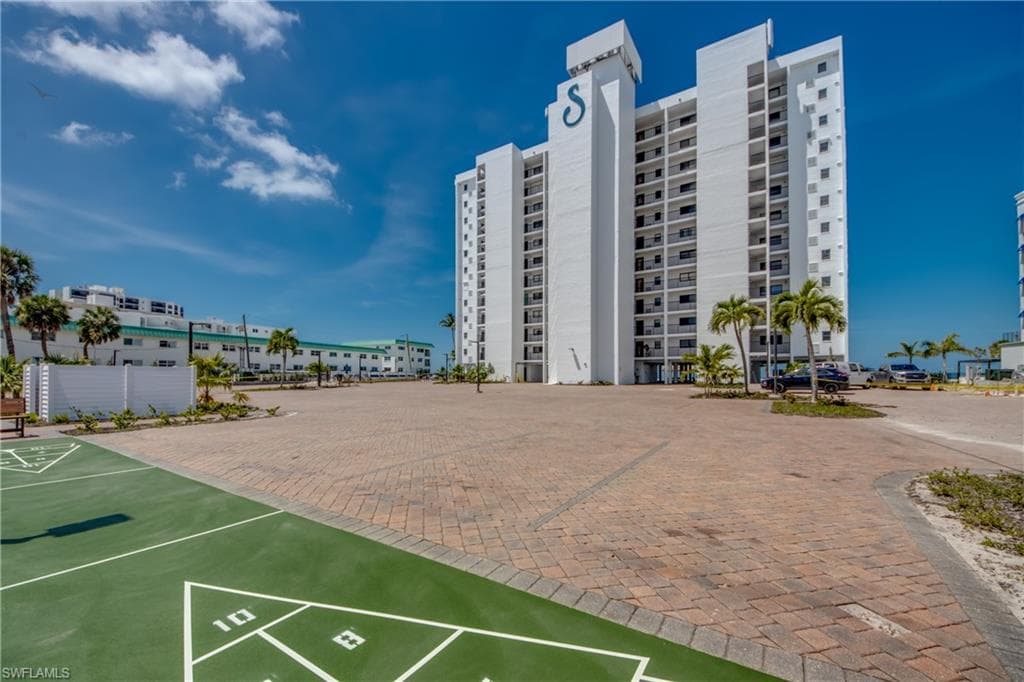 6400 Estero BLVD 1101-8