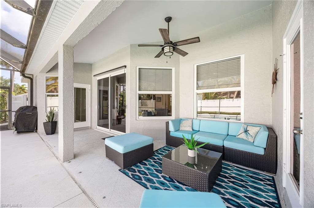 382 Burnt Pine DR-22