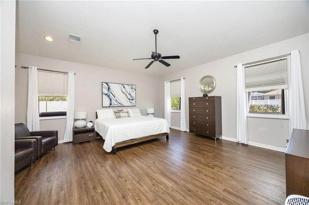 382 Burnt Pine DR-12