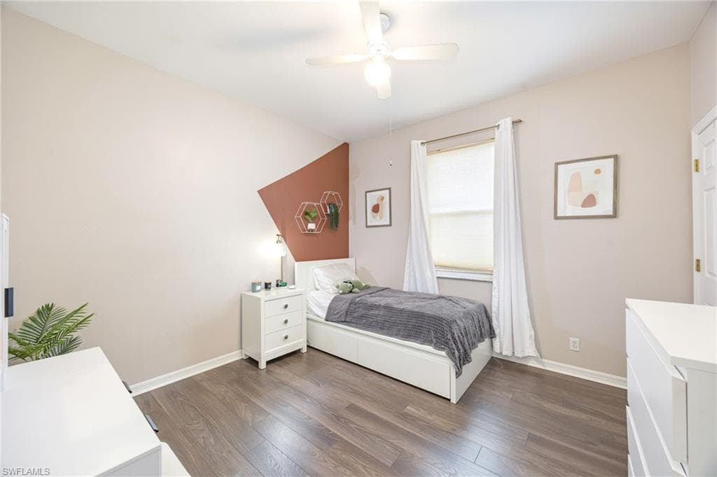 382 Burnt Pine DR-16