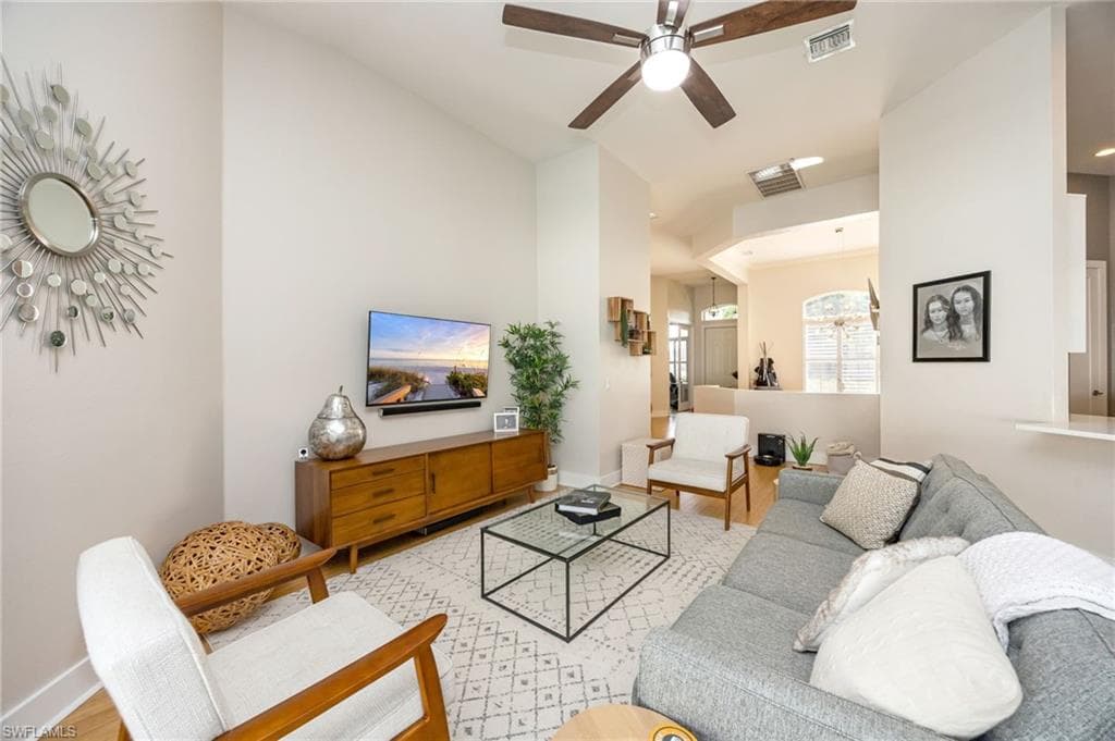 382 Burnt Pine DR-2