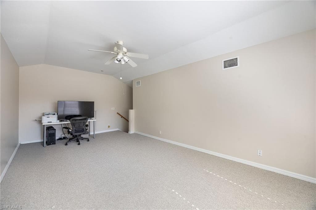 382 Burnt Pine DR-20