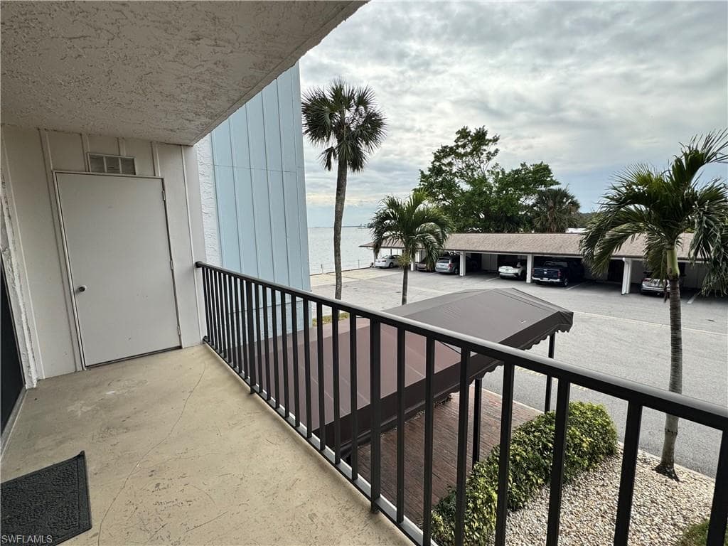 3490 N Key DR 203-20