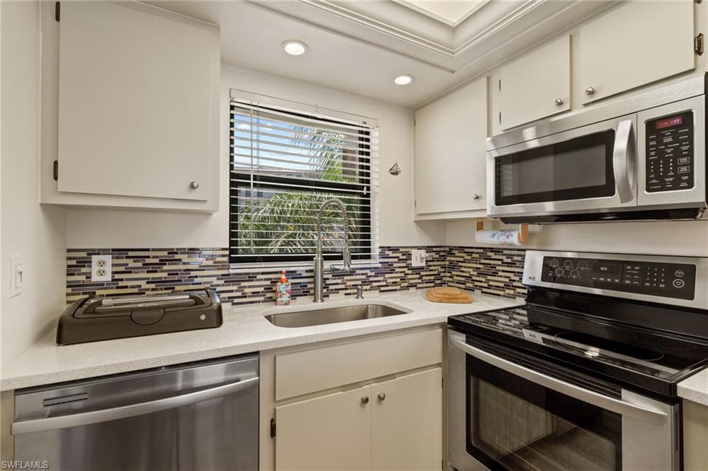 6897 Estero Blvd 125-6