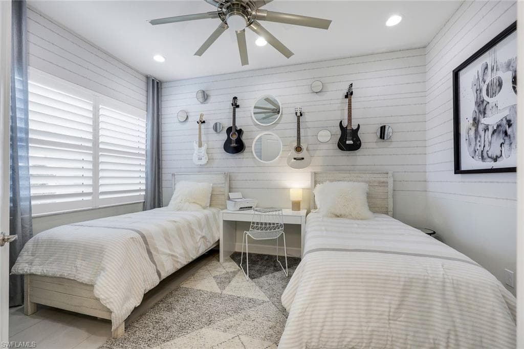 28393 Turin CT-15