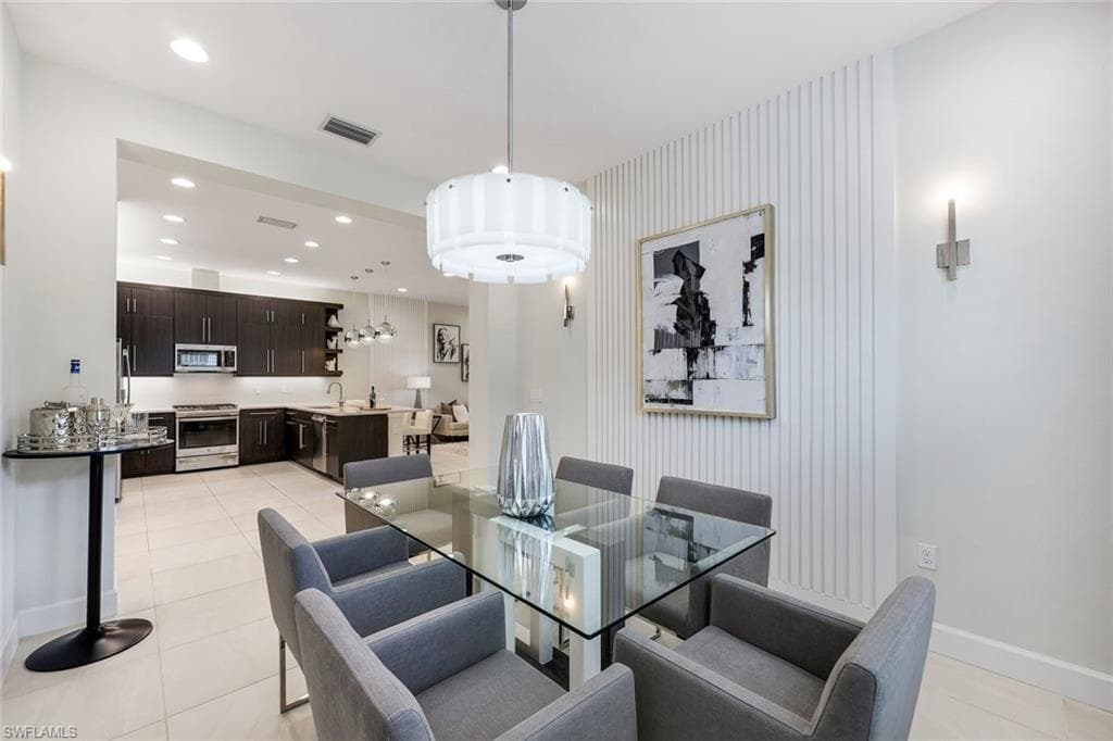 28393 Turin CT-8