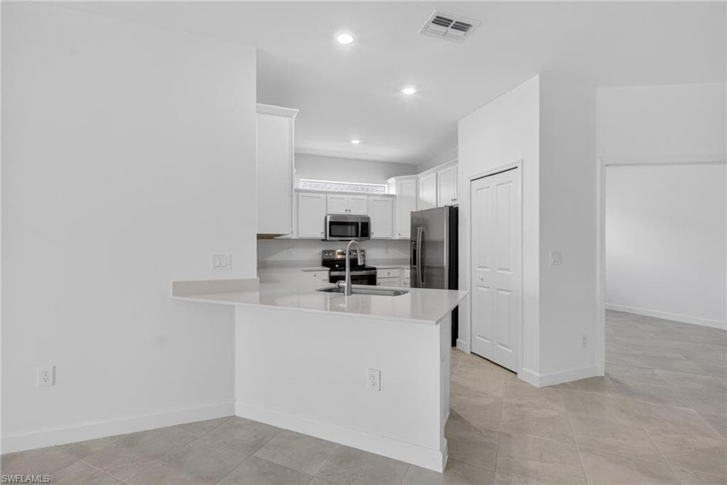 20559 Hazelnut CT S-5