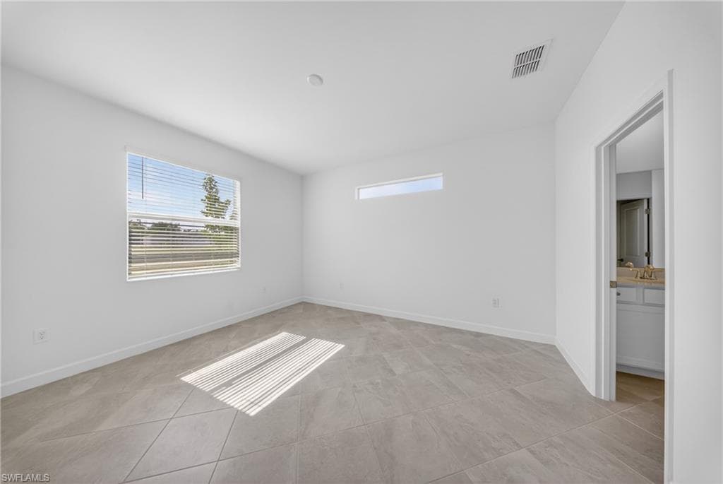 20559 Hazelnut CT S-13