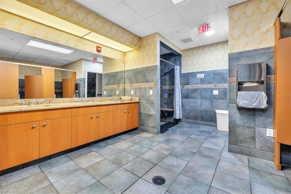 8331 Whiskey Preserve CIR 438-33