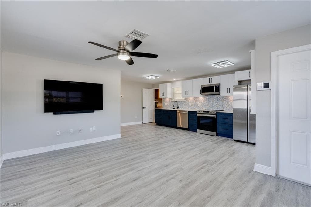 4855 West DR-9