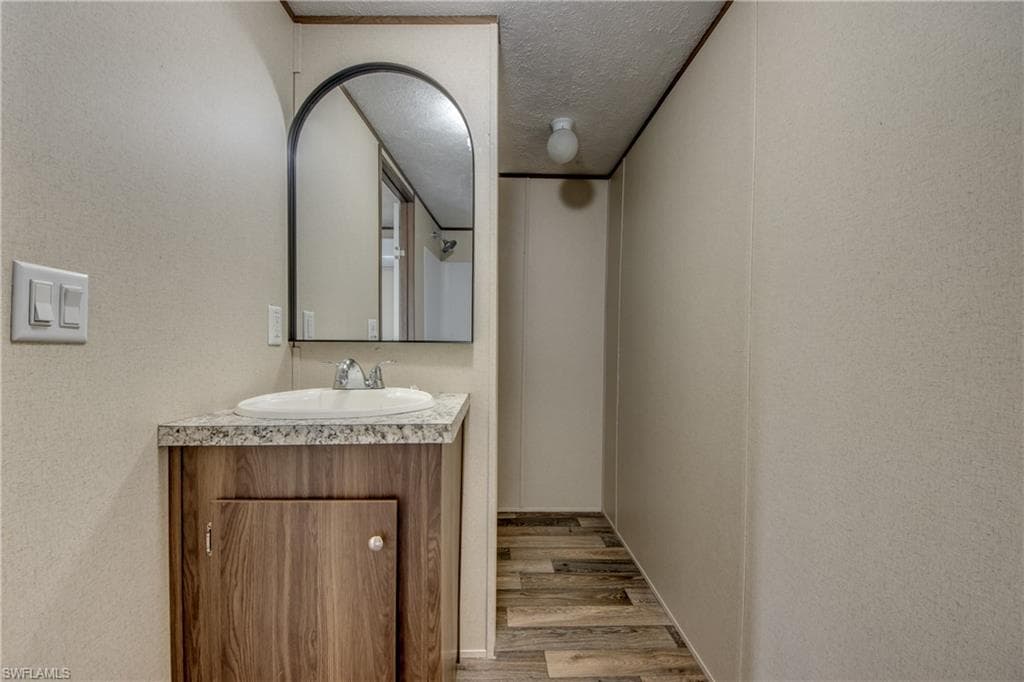 352 Sacramento ST-26