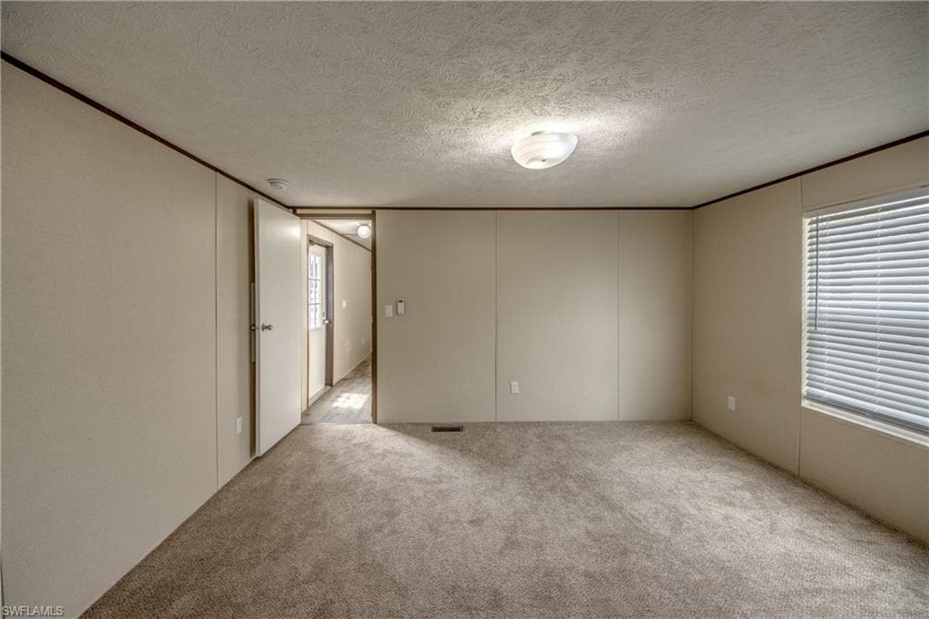 352 Sacramento ST-23