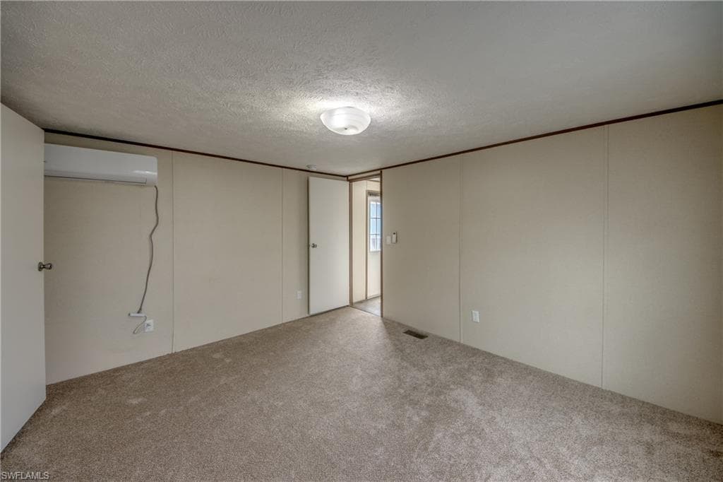 352 Sacramento ST-24