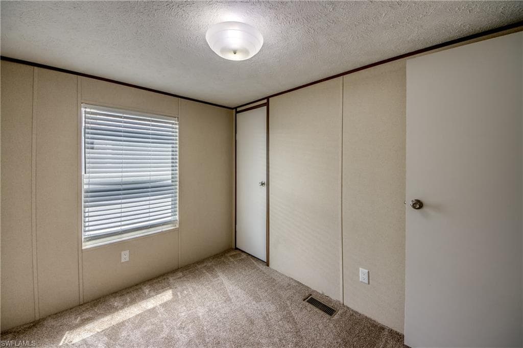 352 Sacramento ST-20