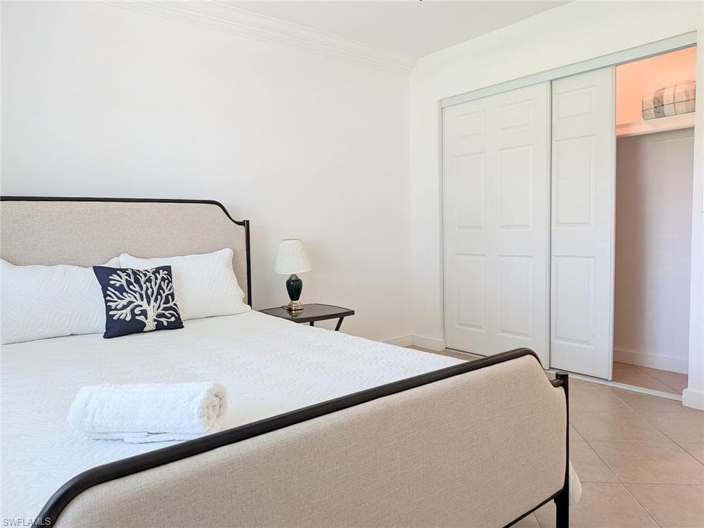 4722 SE 1st PL 5-32