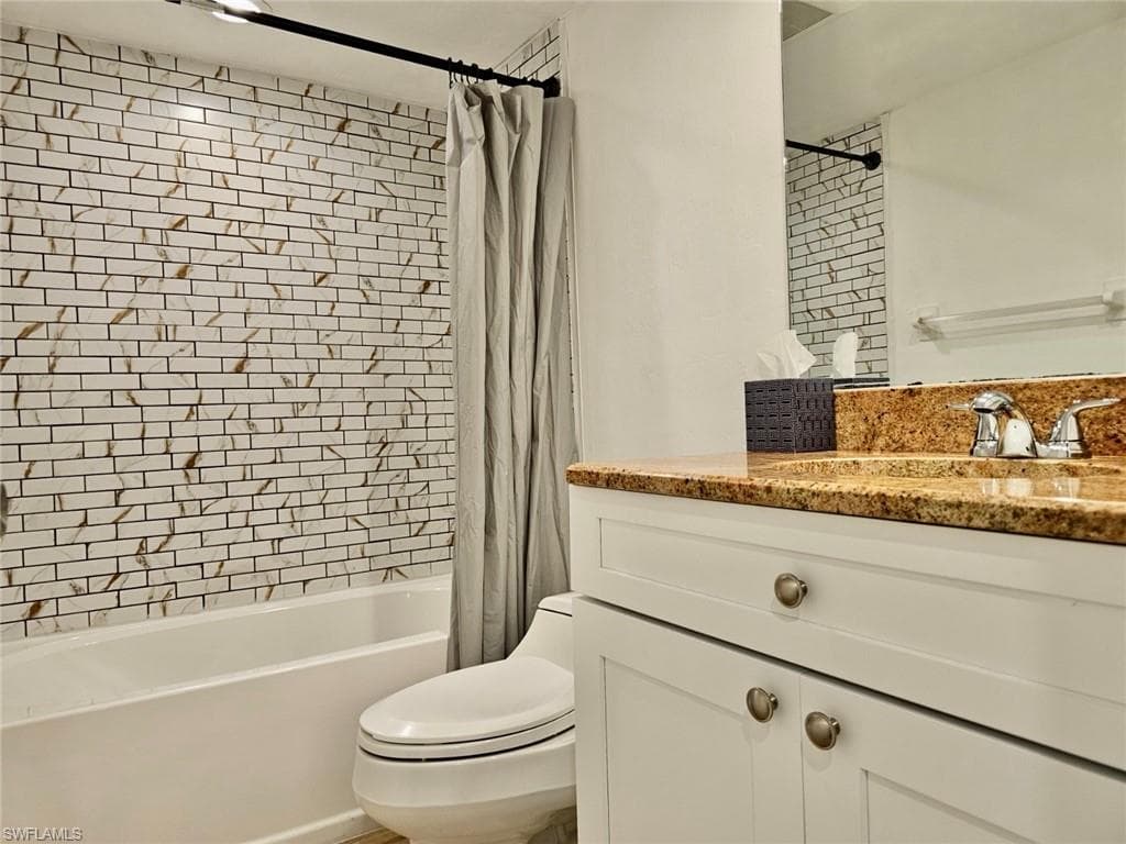 4722 SE 1st PL 5-30