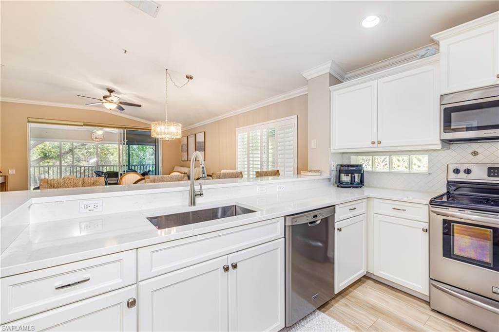 975 Tarpon Cove DR 204-8