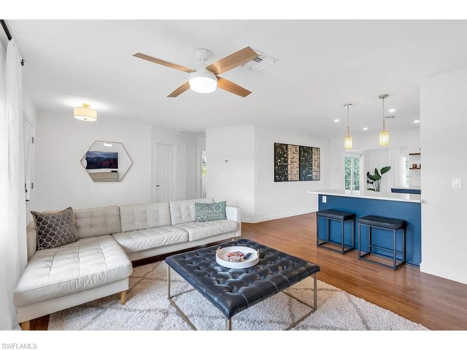 250 Willowick DR-4