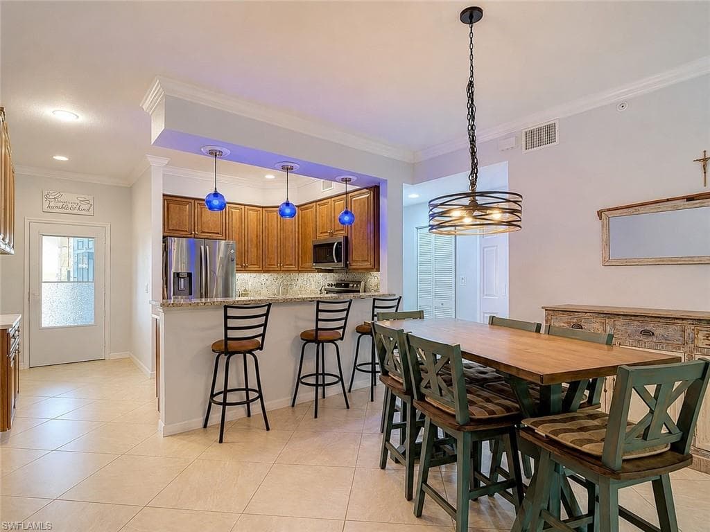 1051 Winding Pines CIR 105-5