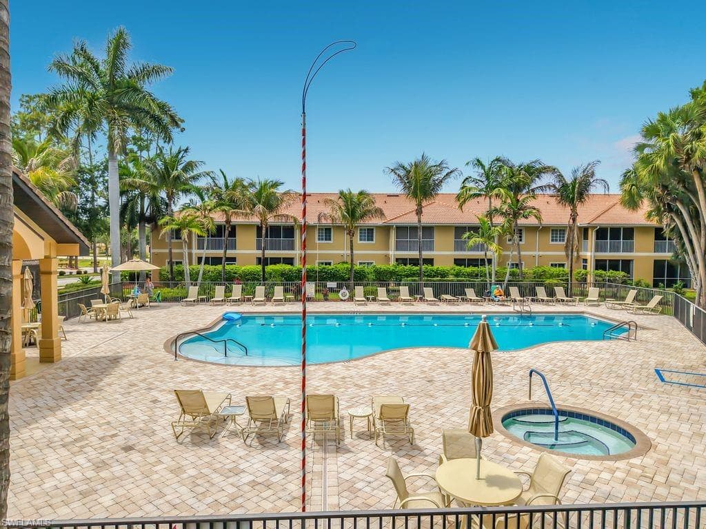 1051 Winding Pines CIR 105-29