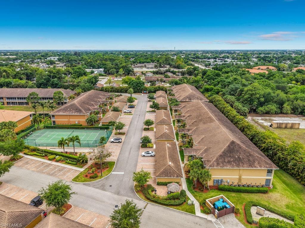 1051 Winding Pines CIR 105-32