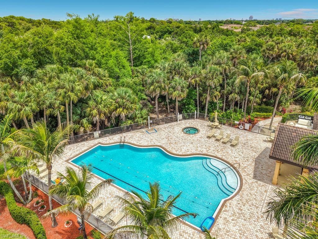 1051 Winding Pines CIR 105-30