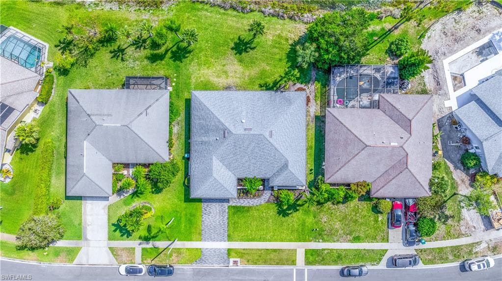 9882 Campbell CIR-27