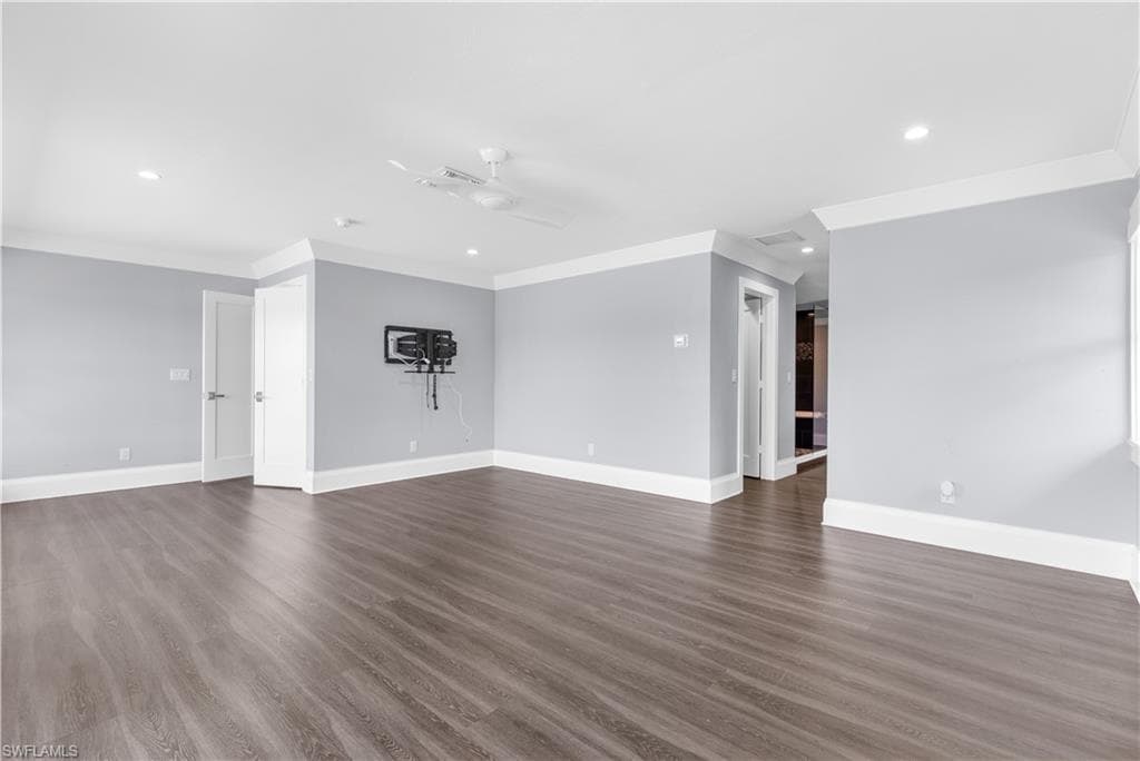 9882 Campbell CIR-33