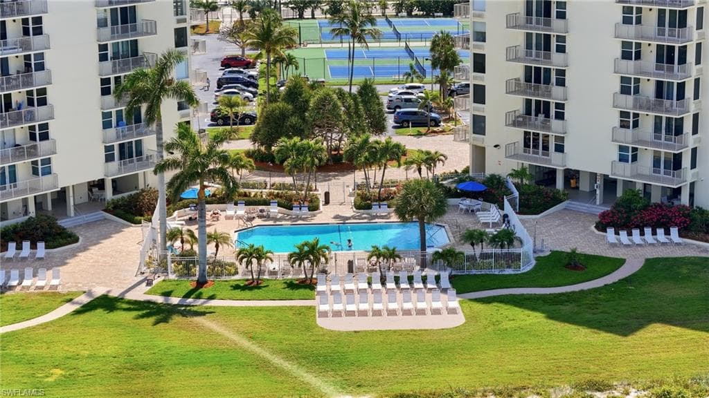 7300 Estero BLVD 102-1