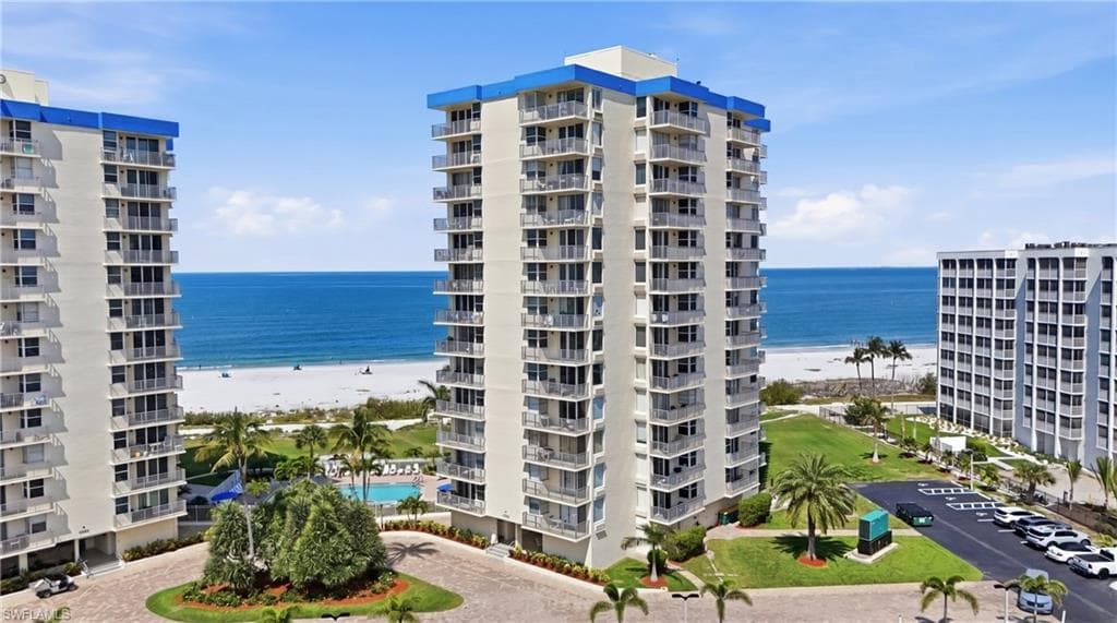 7300 Estero BLVD 102-32