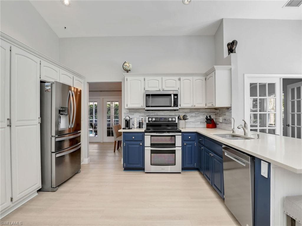 2554 Outrigger LN-12