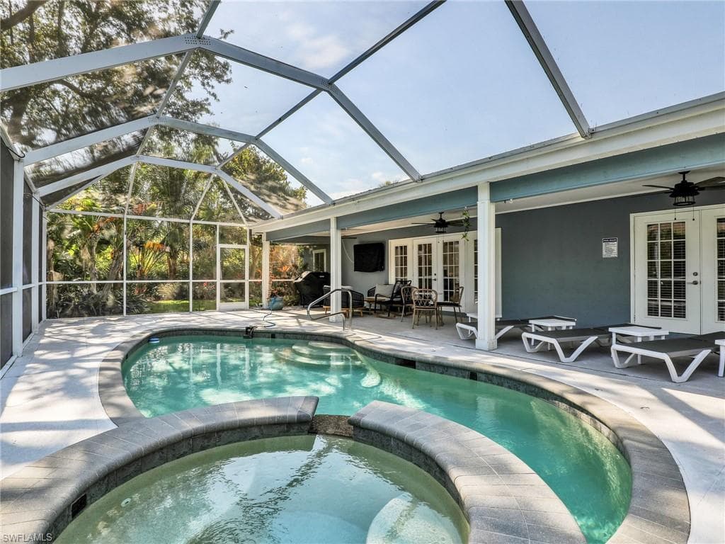 2554 Outrigger LN-18