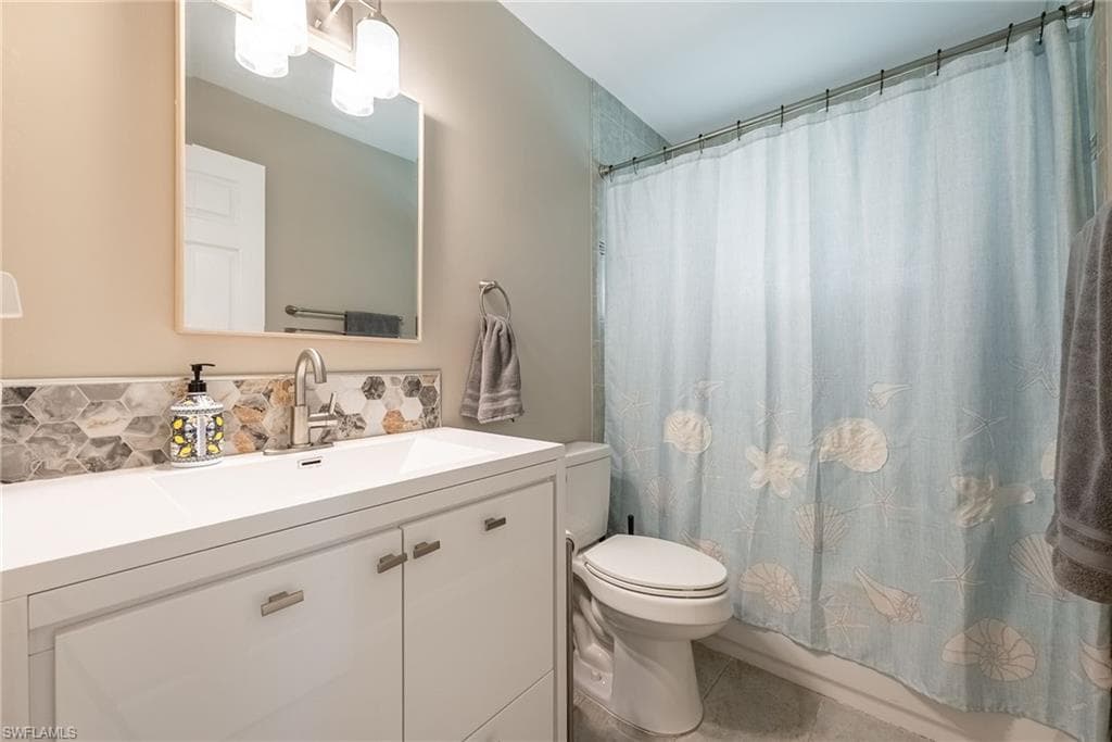 2025 SE 39th ST-19