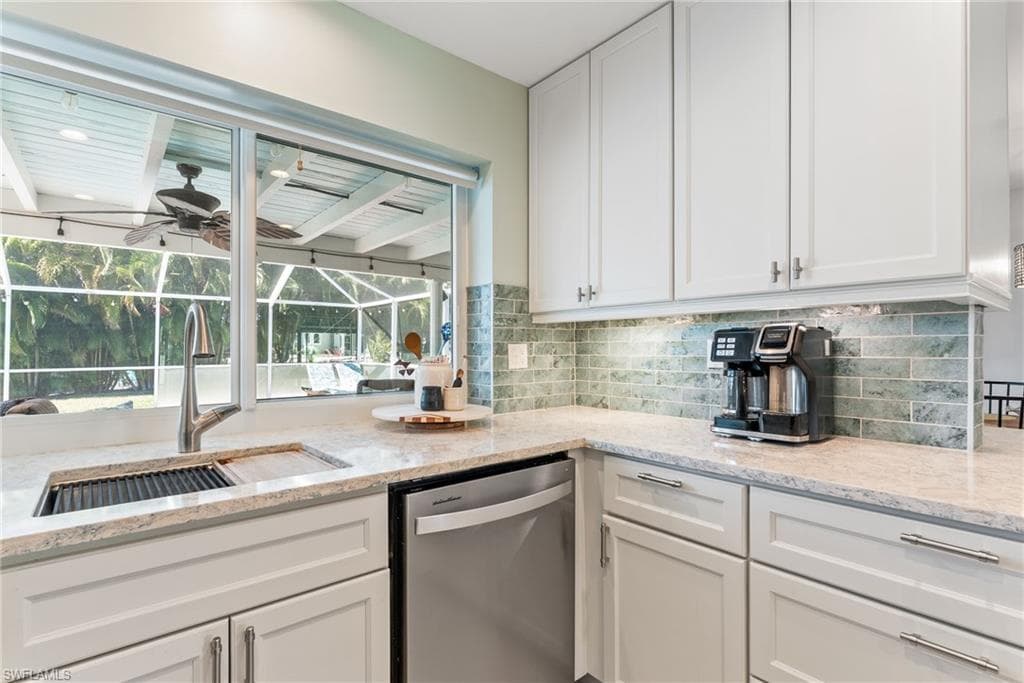 2025 SE 39th ST-9