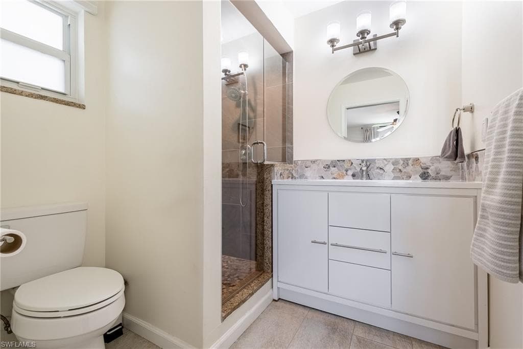 2025 SE 39th ST-17