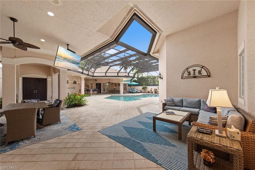 4661 Idylwood LN-22